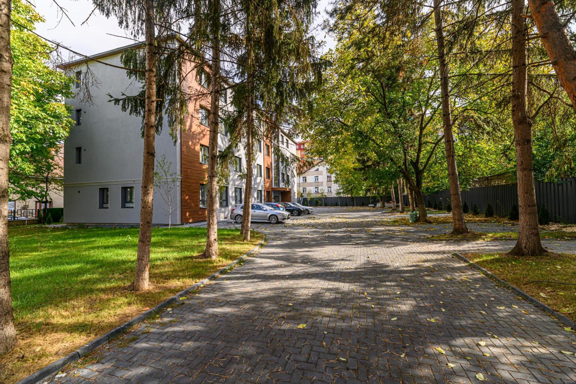 Koa - Davino Aparthotel Brasov Bagian luar foto